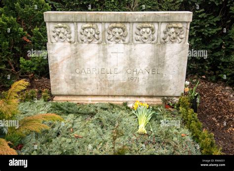 cimetière du bois de vaux coco chanel|Bois.